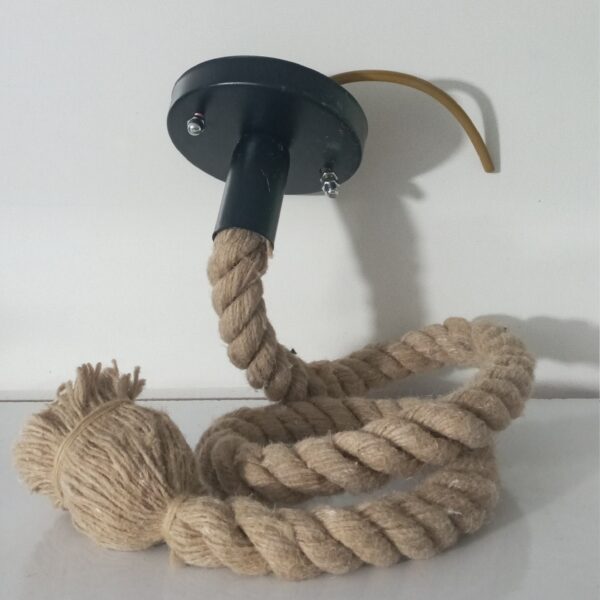 سرپیچ آویز کنفی