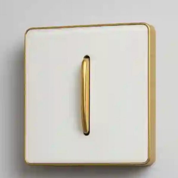 کلید تک پل آسیا الکتریک مدل یاقوت (قاب دور سفید میانی طلایی)