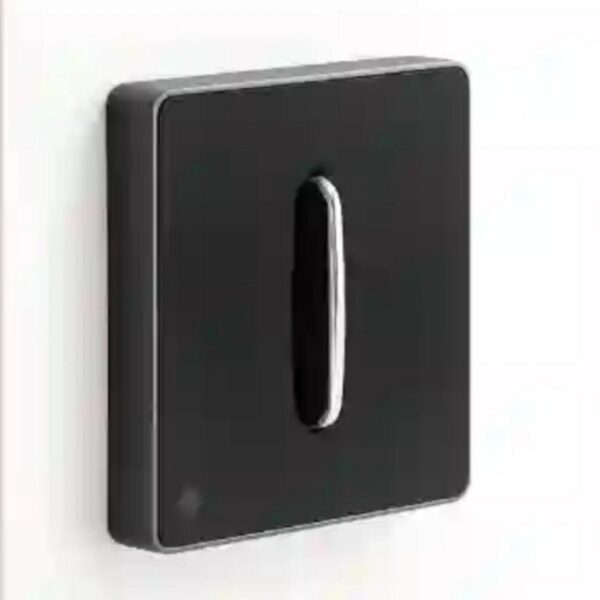 کلید تک پل آسیا الکتریک مدل یاقوت (قاب دور مشکی میانی نقره ای)